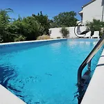 Homes Sintija * Kampor