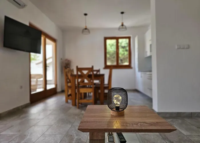 度假居 Homes Sintija