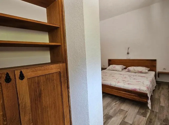Homes Sintija * Kampor