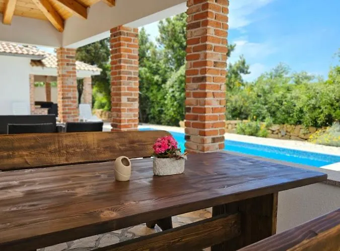 Homes Sintija *
