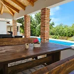 Homes Sintija *