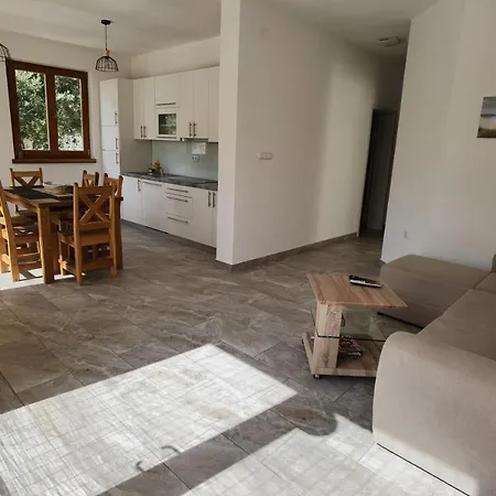 Homes Sintija Kampor