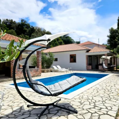 Homes Sintija *