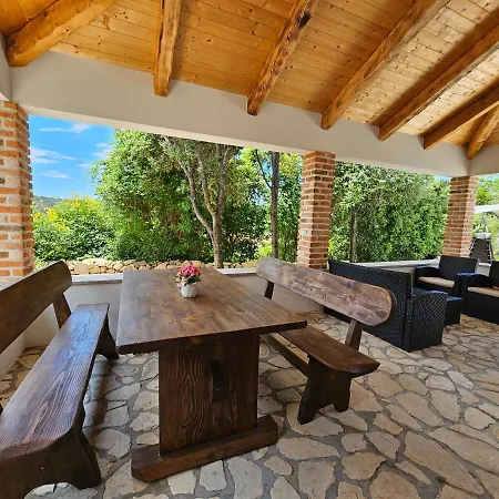 Casa de Férias Homes Sintija Kampor