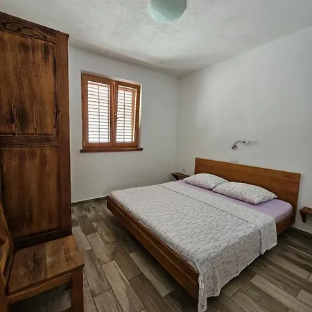 Homes Sintija Dom wakacyjny Kampor