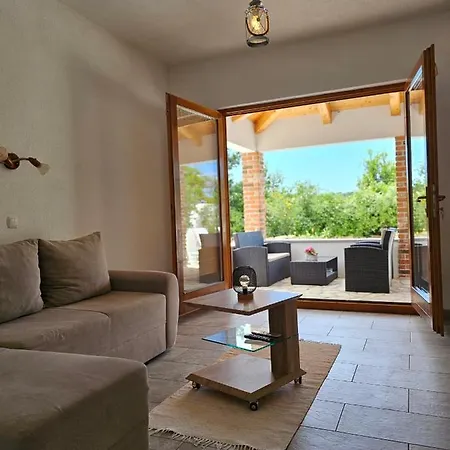 Homes Sintija