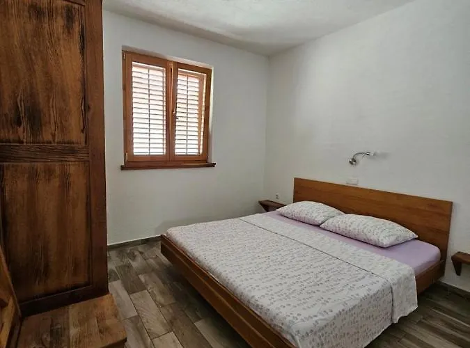 Homes Sintija Vakantiehuis Kampor