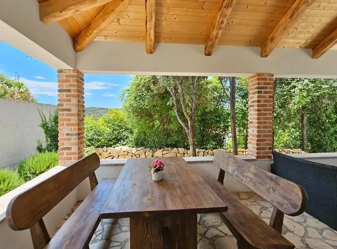 Vakantiehuis Homes Sintija Kampor